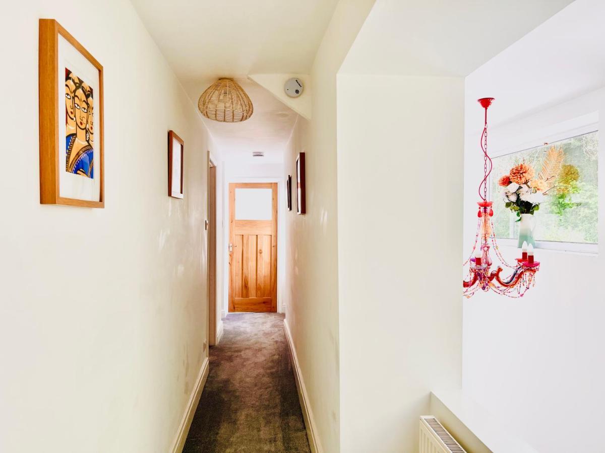 Gordy Hall -Sea Facing Welsh Cottage With Stunning Views Pendine Exterior foto