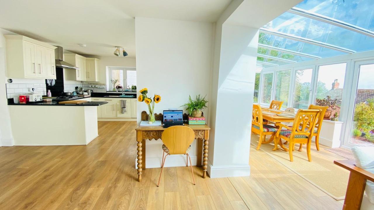 Gordy Hall -Sea Facing Welsh Cottage With Stunning Views Pendine Exterior foto